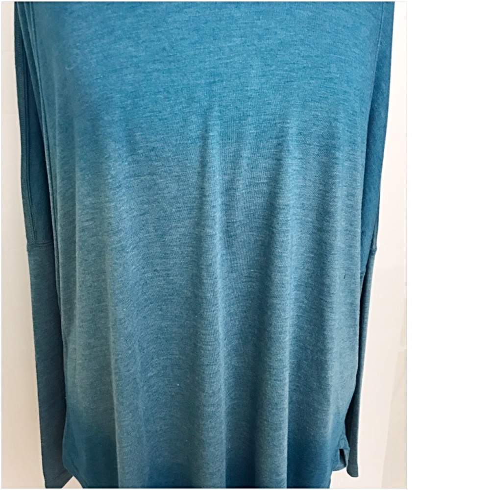 Slouchy Flowy Ombré Teal TunicTop SM - Picture 5 of 6